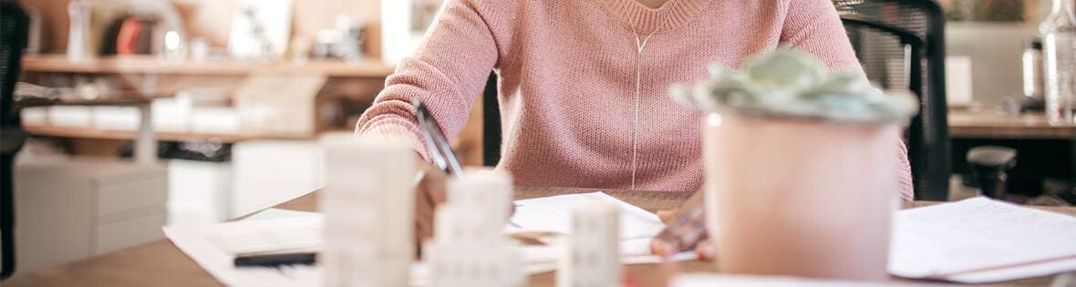 financial controller skills