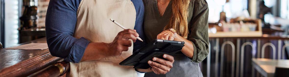 restaurant payroll